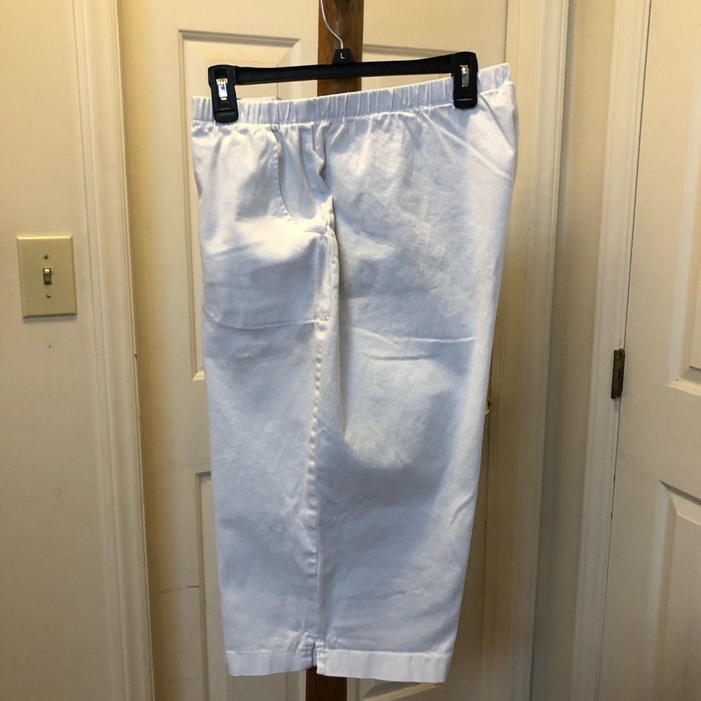 Women’s 2X white cropped pants
